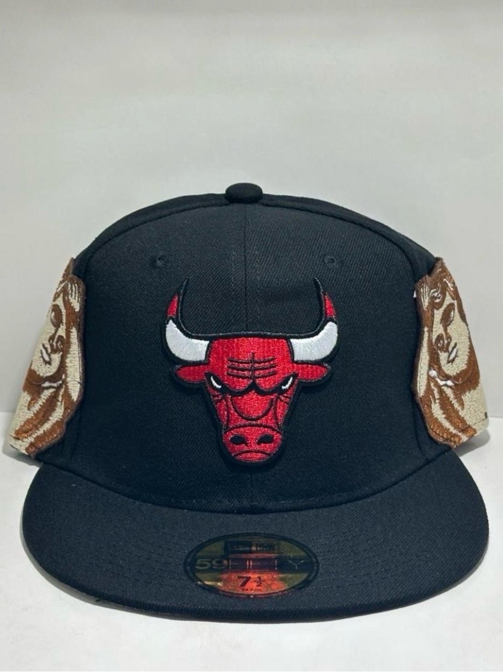 Jon Stan x Chicago Bulls New Era 59FIFTY Custom Cherub Hat Black 7 1/2 NWT